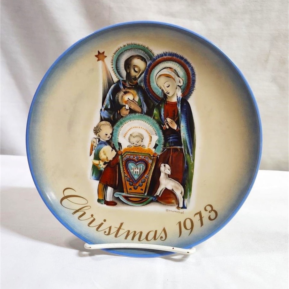 Vintage Hummel Christmas Plate (1973)